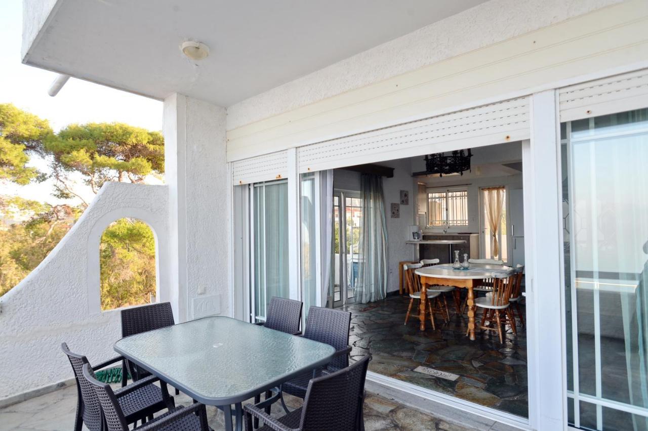 Antorina Beachfront Villas With Private Pools Kamari  Exterior photo