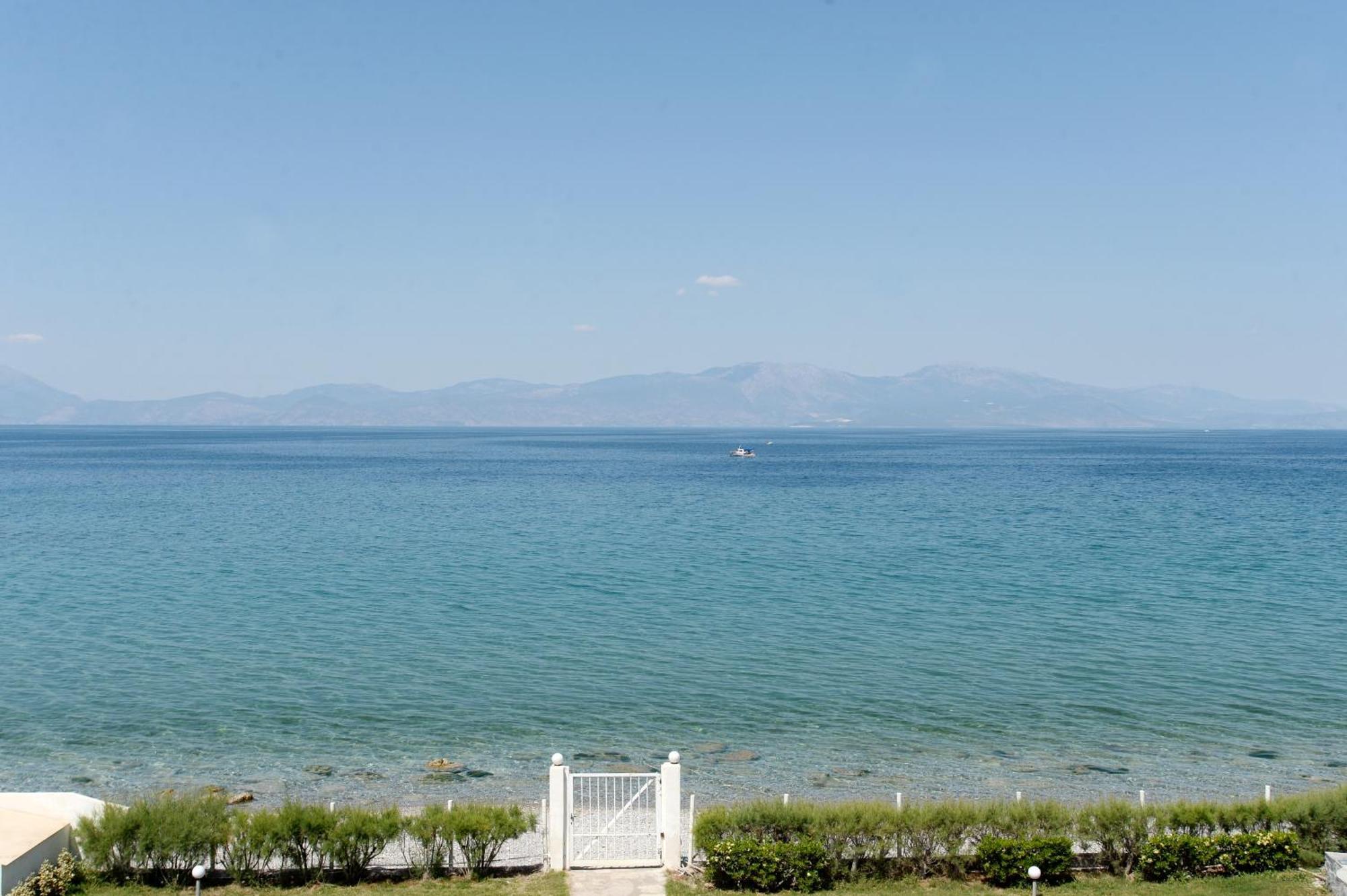 Antorina Beachfront Villas With Private Pools Kamari  Exterior photo